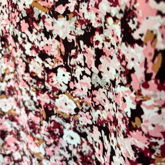 Pink Floral Flutter Sleeve Top✨ - Picture 6 of 6